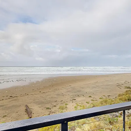 ​Rock Creek Inn Vacation Condos Rockaway Beach Room photo